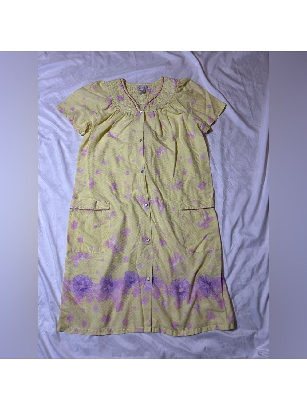 Elegant Emily Sz L Pearl Snap Housecoat House Dress Yellow Pink Butterflies